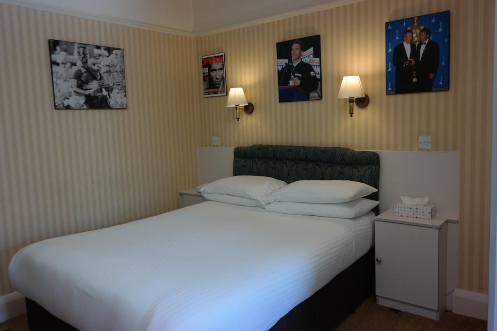 Hotel Celebrity Bournemouth East Cliff By Villare Hotels Extérieur photo
